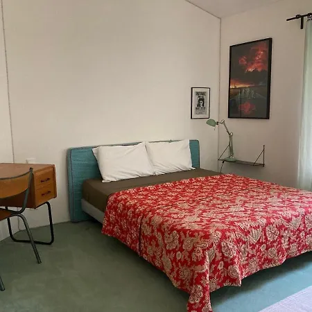 With Pool 8 Minutes From Uzes *