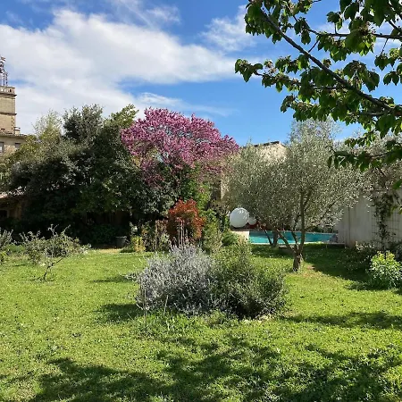 Holiday home With Pool 8 Minutes From Uzes Flaux
