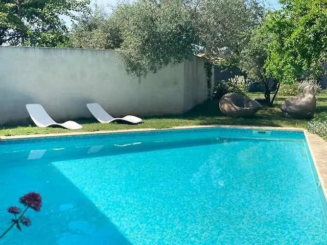 With Pool 8 Minutes From Uzes Σπίτι διακοπών *