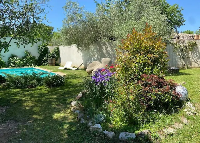 With Pool 8 Minutes From Uzes Σπίτι διακοπών Flaux